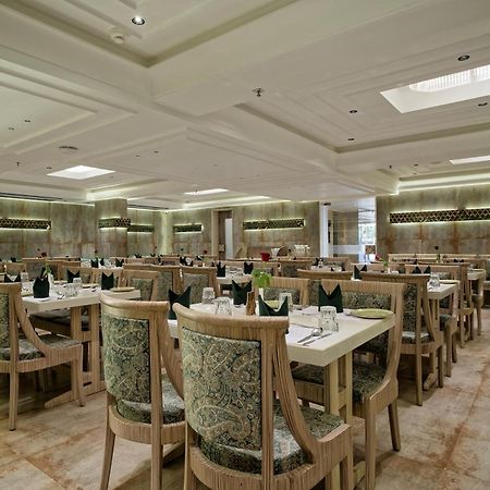 Golden Plaza Ξενοδοχείο Αχμπανταμπάντ Εξωτερικό φωτογραφία