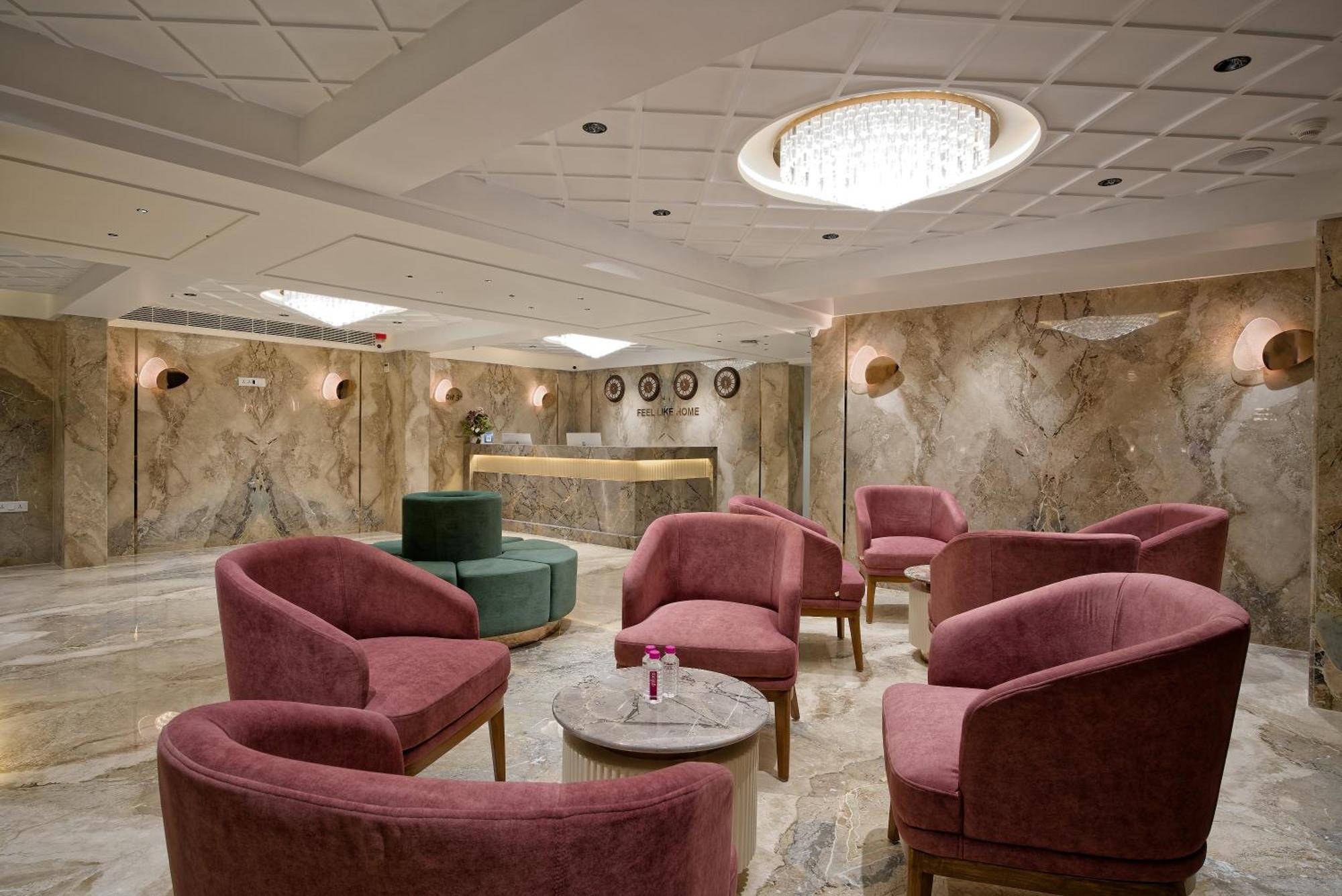 Golden Plaza Ξενοδοχείο Αχμπανταμπάντ Εξωτερικό φωτογραφία