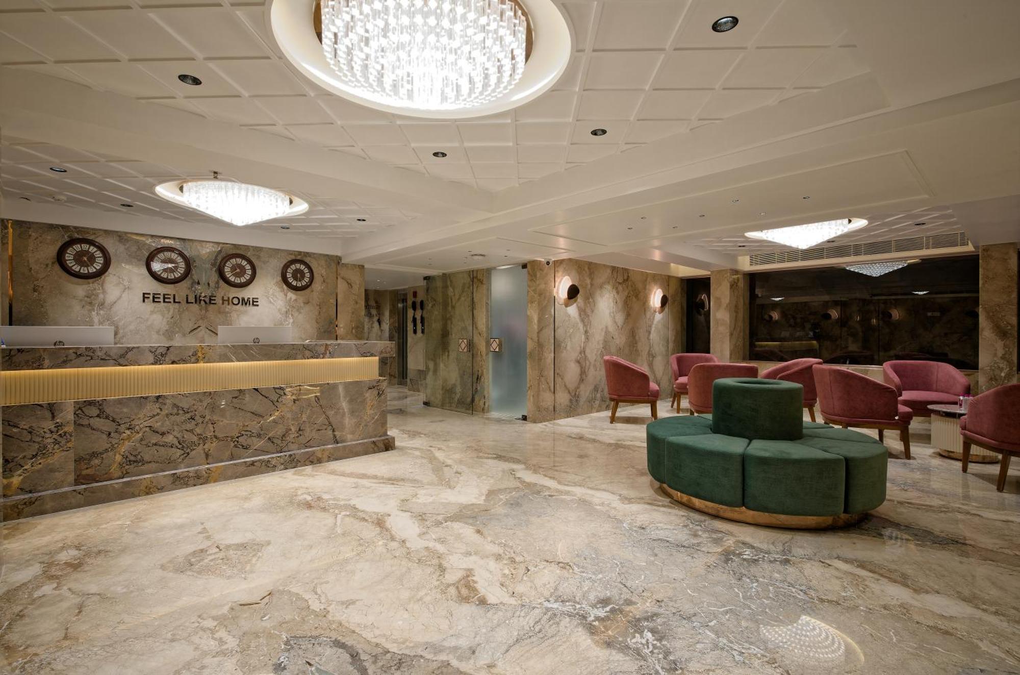 Golden Plaza Ξενοδοχείο Αχμπανταμπάντ Εξωτερικό φωτογραφία